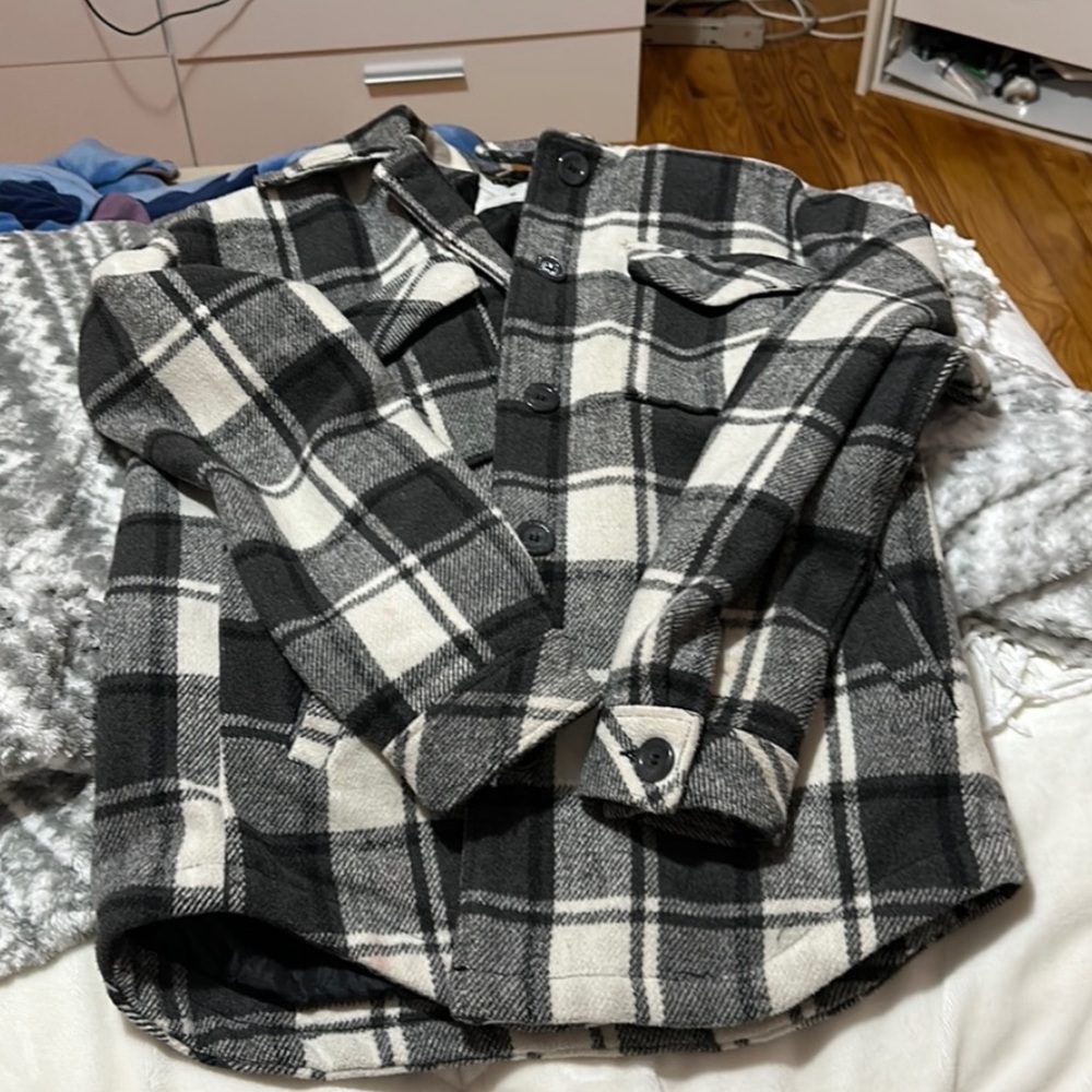 Garage clothing shacket